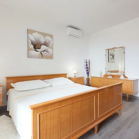 Turtle Gardens Apartamento *